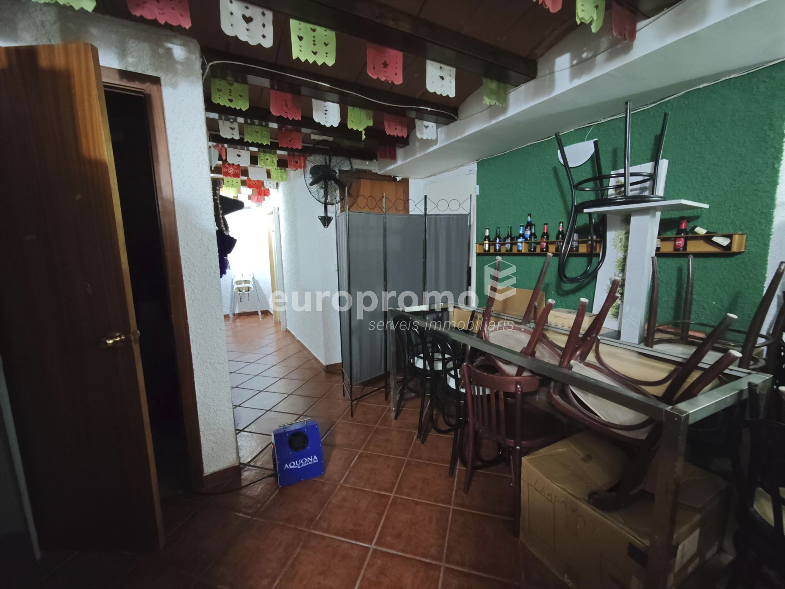 LOCAL EN VENTA EN LA ZONA DE STA EUGÈNIA!